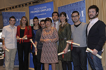 Entrega de Credenciales a los componentes de la XII edición del Programa Primer Empleo de la APM.